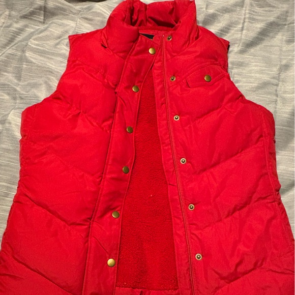 Banana Republic Jackets & Blazers - Banana Republic red outdoor vest. Size m